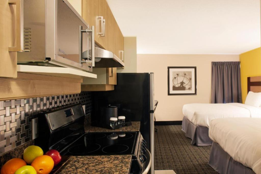 Canadas Best Value Inn טורונטו מראה חיצוני תמונה