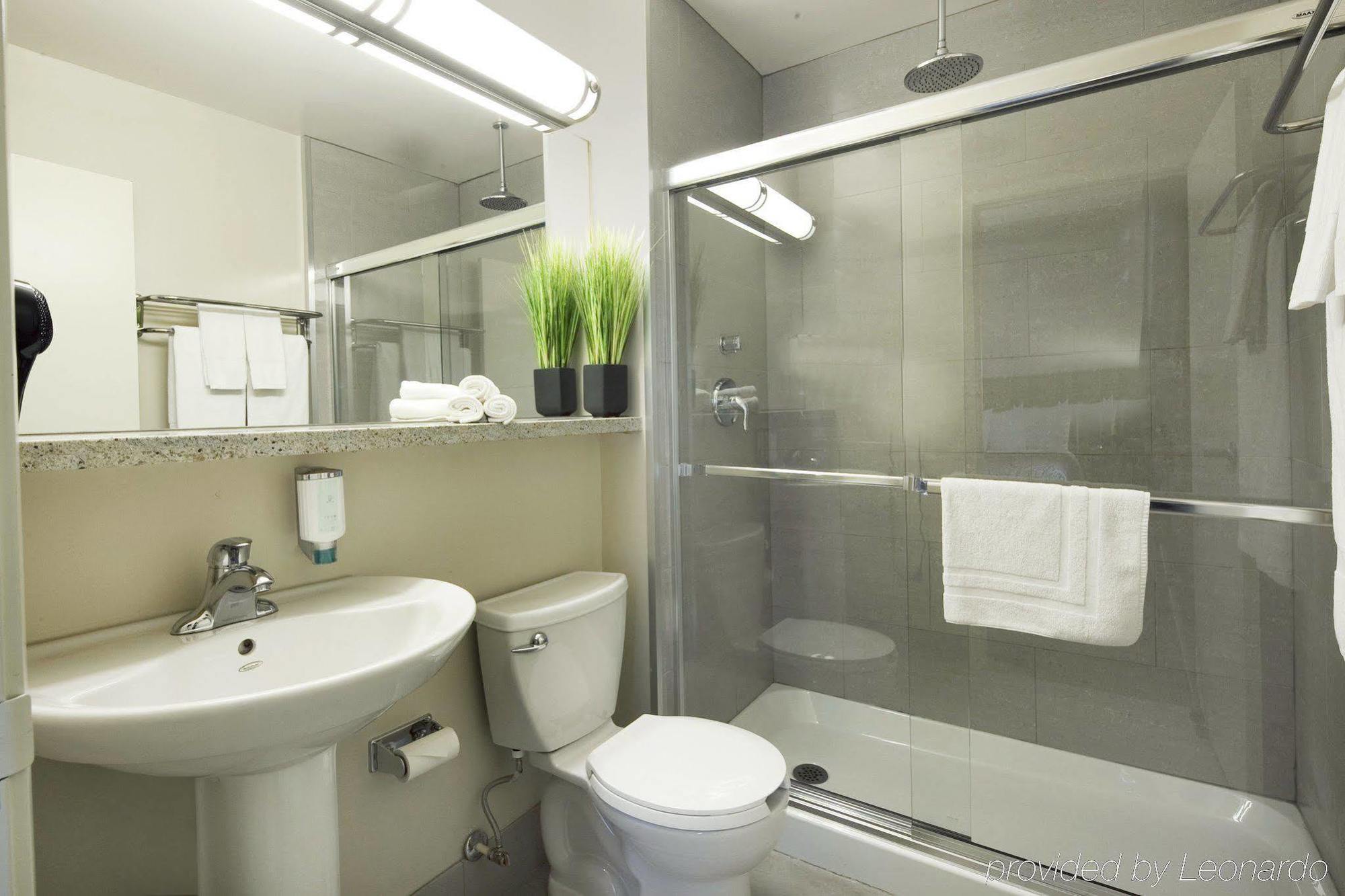 Canadas Best Value Inn טורונטו חדר תמונה